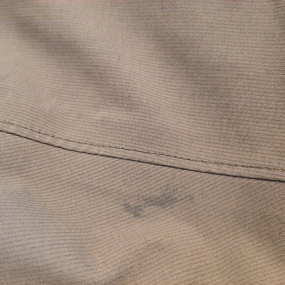 Mountain Equipment Co-op (MEC) - Gore-Tex Jacket - Women's Medium - Picture 15 of 16